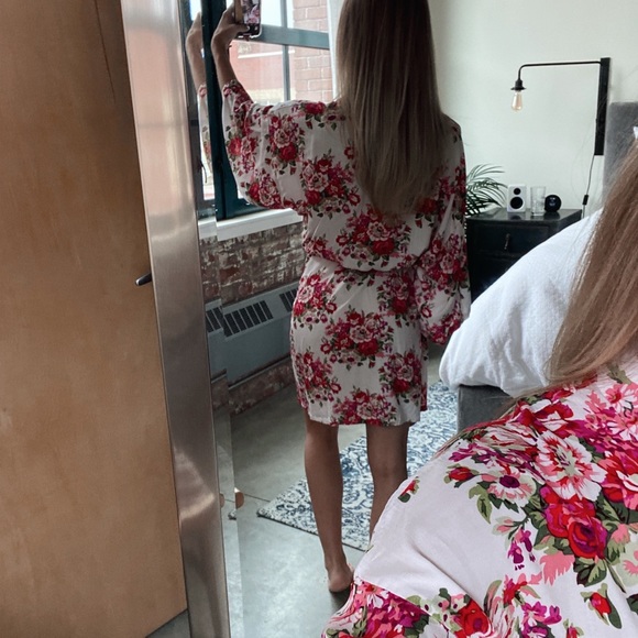 FLORAL ROBE - Picture 4 of 6